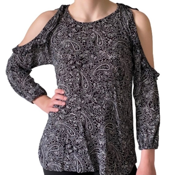 Old Navy Black White Cold Shoulder Shirt - Picture 1 of 3